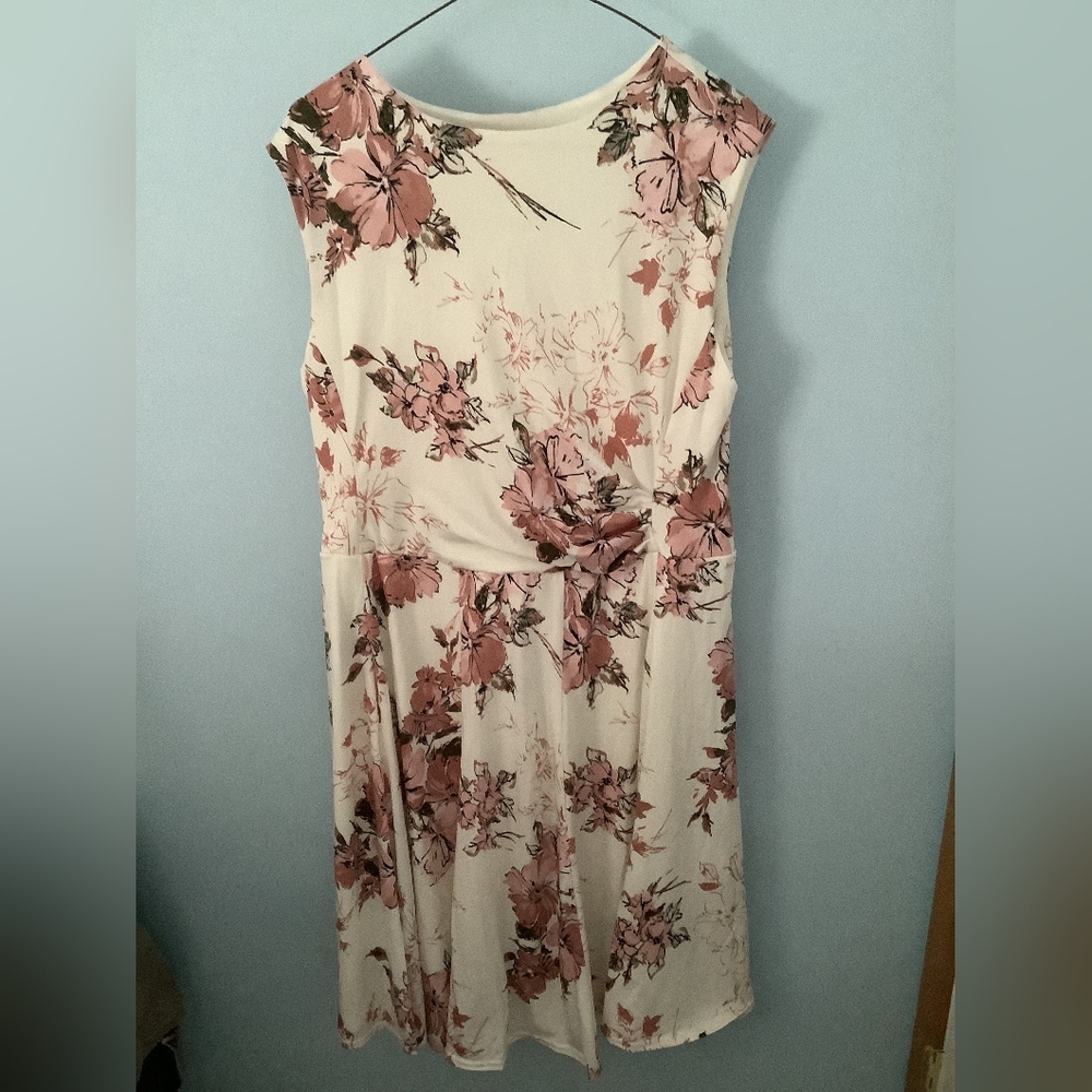 Bedford Fair Lined Pattern Dress Size 12, Waist 30" Length 39", Cream Floral NEW